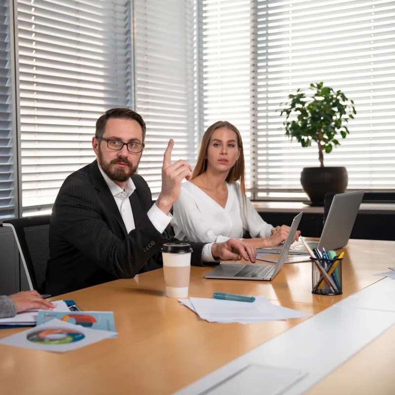 Tu defensa para sumarios administrativos comienza aquí.